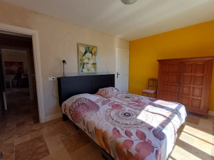 slaapkamer-twee-met-twee-eenpersoons-bedden